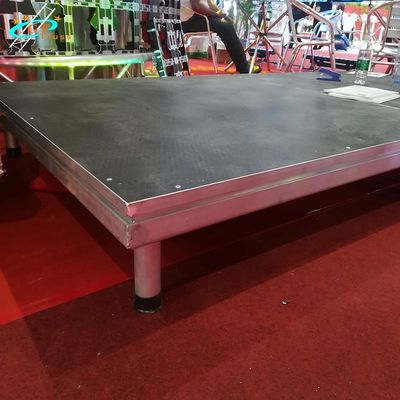 Platform Panggung Aluminium Acara Luar Ruangan Portabel Permukaan Kaca Akrilik Non Slip