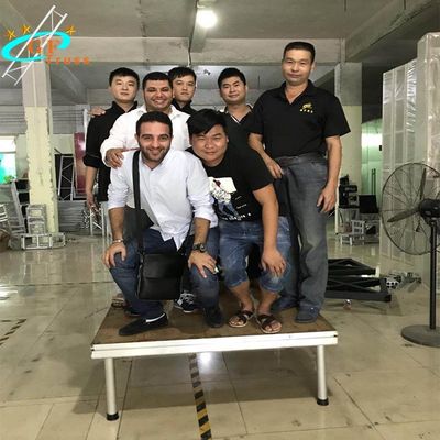 Tahap Lipat Aluminium Portabel 4Legs Tahan Lama 1.22 * 1.22M